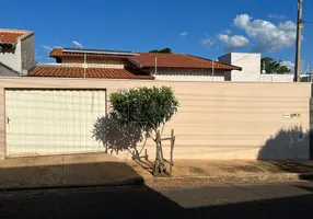 Foto 1 de Casa com 3 Quartos à venda, 150m² em Residencial Cambuy, Araraquara