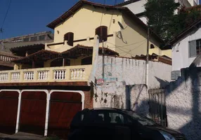 Foto 1 de Casa com 4 Quartos à venda, 250m² em Vila Picinin, São Paulo