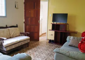 Foto 1 de Casa com 3 Quartos à venda, 200m² em Vila Guilhermina, Praia Grande