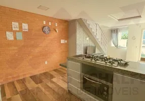 Foto 1 de Casa com 2 Quartos à venda, 105m² em Rio Pequeno, Camboriú