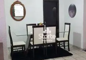 Foto 1 de Casa com 3 Quartos à venda, 100m² em Residencial Gramado, Uberlândia