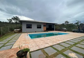 Foto 1 de Fazenda/Sítio com 3 Quartos à venda, 1000m² em Centro, Itatiaiuçu