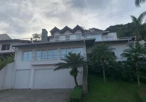 Foto 1 de Casa com 4 Quartos à venda, 640m² em Estados, Balneário Camboriú