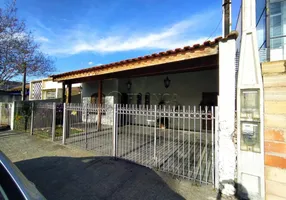 Foto 1 de Casa com 3 Quartos para alugar, 200m² em Centro, Jacareí