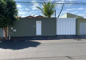 Foto 1 de Casa com 3 Quartos para alugar, 134m² em Parque Residencial Cândido Portinari, Ribeirão Preto