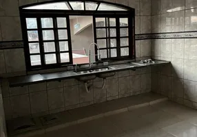 Foto 1 de Casa com 10 Quartos à venda, 250m² em Jardim Julieta, Itapevi