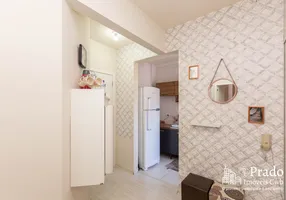 Foto 1 de Apartamento com 2 Quartos à venda, 51m² em Centro, Curitiba