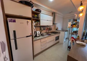 Foto 1 de Apartamento com 2 Quartos à venda, 73m² em Barreiros, São José