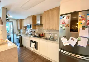 Foto 1 de Apartamento com 3 Quartos à venda, 94m² em Joao Paulo, Florianópolis
