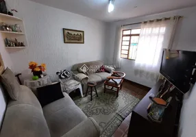 Foto 1 de Casa com 6 Quartos à venda, 211m² em Vila Pires, Santo André