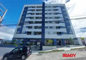 Foto 1 de Apartamento com 2 Quartos para alugar, 69m² em Coloninha, Florianópolis