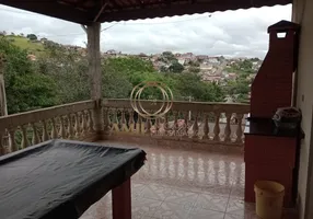 Foto 1 de Sobrado com 4 Quartos para alugar, 237m² em Parque São Jorge, Santa Branca