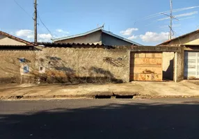 Foto 1 de Casa com 3 Quartos à venda, 130m² em Jardim Roberto Selmi Dei, Araraquara