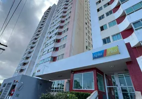 Foto 1 de Apartamento com 3 Quartos à venda, 69m² em Alphaville, Salvador