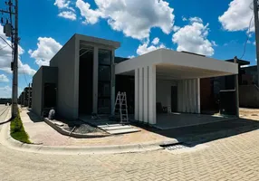 Foto 1 de Casa de Condomínio com 3 Quartos para alugar, 59m² em Registro, Feira de Santana