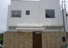 Foto 1 de Casa com 3 Quartos à venda, 130m² em Alto do Castelo, Muriaé