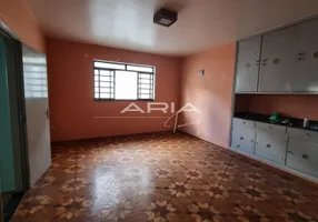 Foto 1 de Casa com 3 Quartos para alugar, 220m² em Centro, Araraquara