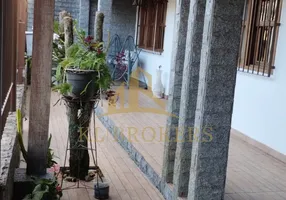 Foto 1 de Casa com 4 Quartos à venda, 200m² em JARDIM TIRADENTES, Volta Redonda