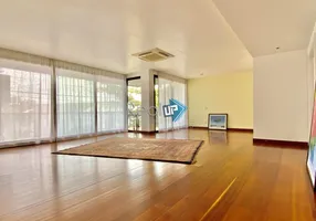 Foto 1 de Apartamento com 4 Quartos à venda, 256m² em Urca, Rio de Janeiro