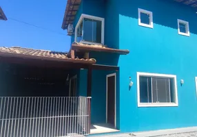 Foto 1 de Casa de Condomínio com 2 Quartos à venda, 75m² em Jardim Mariléa, Rio das Ostras