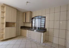 Foto 1 de Casa com 3 Quartos à venda, 111m² em Vila Redenção, Goiânia