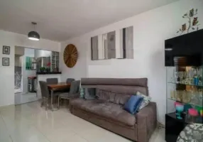 Foto 1 de Casa com 2 Quartos à venda, 66m² em Fernão Dias, Belo Horizonte
