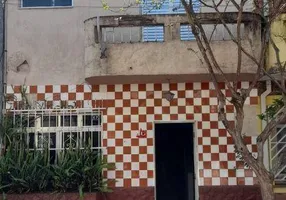Foto 1 de Casa com 2 Quartos à venda, 200m² em Bom Retiro, São Paulo