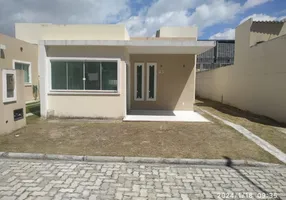 Foto 1 de Casa de Condomínio com 2 Quartos à venda, 70m² em Nova Abrantes Abrantes, Camaçari