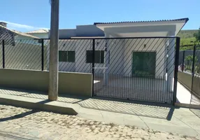 Foto 1 de Casa com 2 Quartos à venda, 116m² em Centro, Pequeri