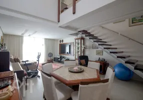 Foto 1 de Casa com 3 Quartos à venda, 166m² em Córrego Grande, Florianópolis