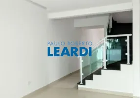 Foto 1 de Sobrado com 3 Quartos à venda, 150m² em Embaré, Santos