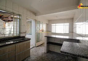 Foto 1 de Casa com 2 Quartos à venda, 70m² em Bom Pastor, Divinópolis