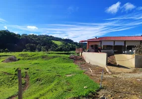 Foto 1 de Fazenda/Sítio com 2 Quartos à venda, 70m² em Zona Rural, Angatuba