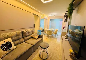 Foto 1 de Apartamento com 3 Quartos à venda, 70m² em Guararapes, Fortaleza