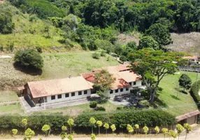 Foto 1 de Fazenda/Sítio com 7 Quartos à venda, 760m² em Ponte Nova, Teresópolis