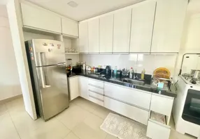 Foto 1 de Apartamento com 3 Quartos à venda, 68m² em Ribeira, Salvador