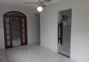 Foto 1 de Casa com 2 Quartos para alugar, 80m² em Centro, Nilópolis
