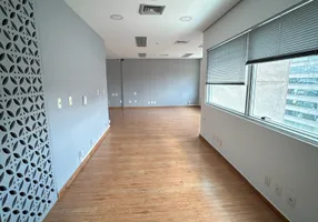 Foto 1 de Sala Comercial para alugar, 120m² em Vila Olímpia, São Paulo