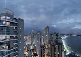 Foto 1 de Apartamento com 4 Quartos à venda, 180m² em Centro, Balneário Camboriú