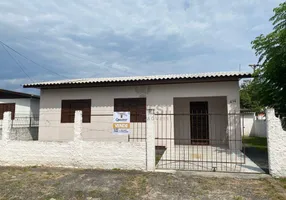 Foto 1 de Casa com 2 Quartos à venda, 80m² em Urussanguinha, Araranguá