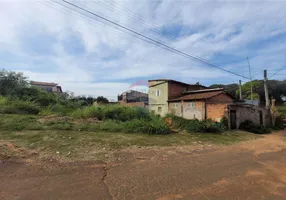 Foto 1 de Lote/Terreno à venda, 234m² em Centro, Botucatu