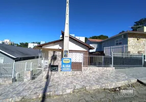 Foto 1 de Casa com 2 Quartos para alugar, 60m² em Pantanal, Florianópolis