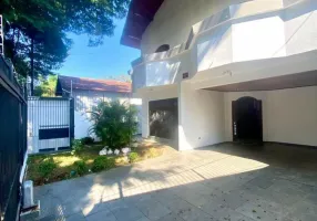 Foto 1 de Sobrado com 4 Quartos para alugar, 361m² em Jardim Teresa, São Paulo