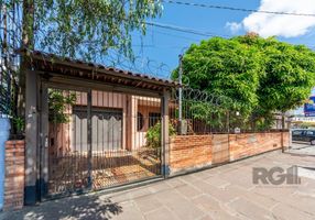 Casas para alugar na Avenida Pinheiro Borda, Cristal, Porto Alegre -  QuintoAndar