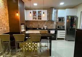 Foto 1 de Casa de Condomínio com 4 Quartos à venda, 190m² em Santa Cruz II, Cuiabá