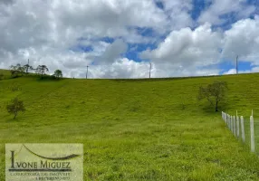 Foto 1 de Lote/Terreno à venda, 1401m² em Vale da Pontresina, Miguel Pereira