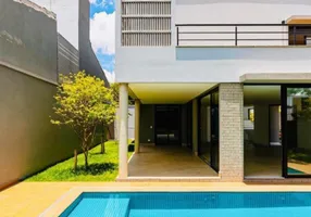 Foto 1 de Casa de Condomínio com 3 Quartos à venda, 455m² em Indianópolis, São Paulo