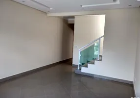 Foto 1 de Sobrado com 3 Quartos à venda, 180m² em Vila Fiat Lux, São Paulo