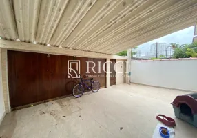 Foto 1 de Casa com 4 Quartos à venda, 150m² em Boqueirão, Santos