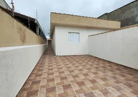 Foto 1 de Casa com 2 Quartos à venda, 61m² em Jardim Guacira, Itanhaém